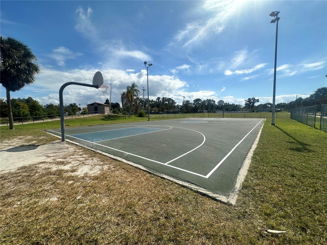 3673 Searobin Drive Se, Saint Petersburg, FL 33705 Photo