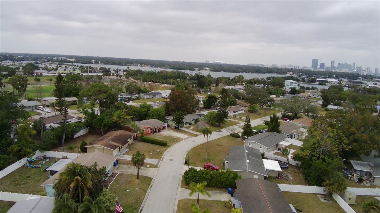 3673 Searobin Drive Se, Saint Petersburg, FL 33705 Photo