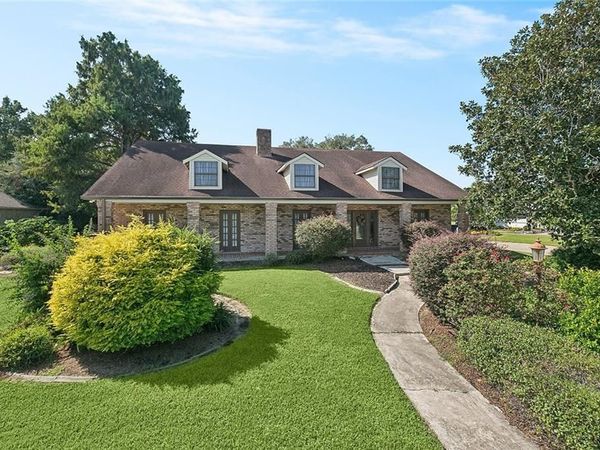 3600 LAKE ONTARIO Drive, Harvey, LA 70058