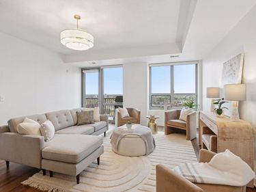 929 Portland Avenue, Unit 2107, Minneapolis, MN 55404