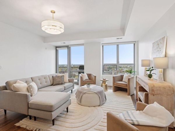 929 Portland Avenue, Unit 2107, Minneapolis, MN 55404