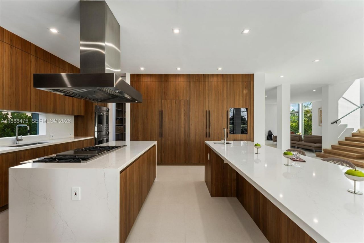 3114 Prairie Ave, Miami Beach, FL 33140 Photo