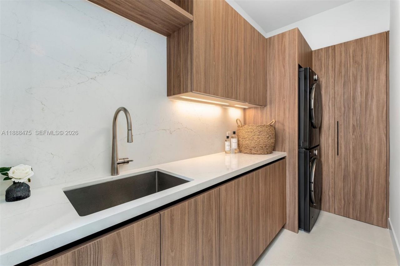 3114 Prairie Ave, Miami Beach, FL 33140 Photo