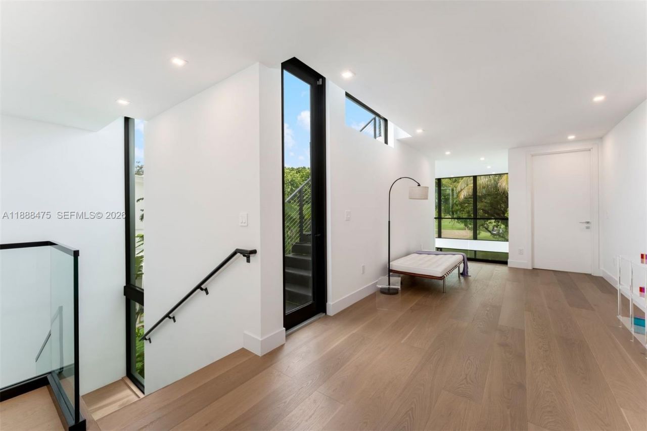 3114 Prairie Ave, Miami Beach, FL 33140 Photo