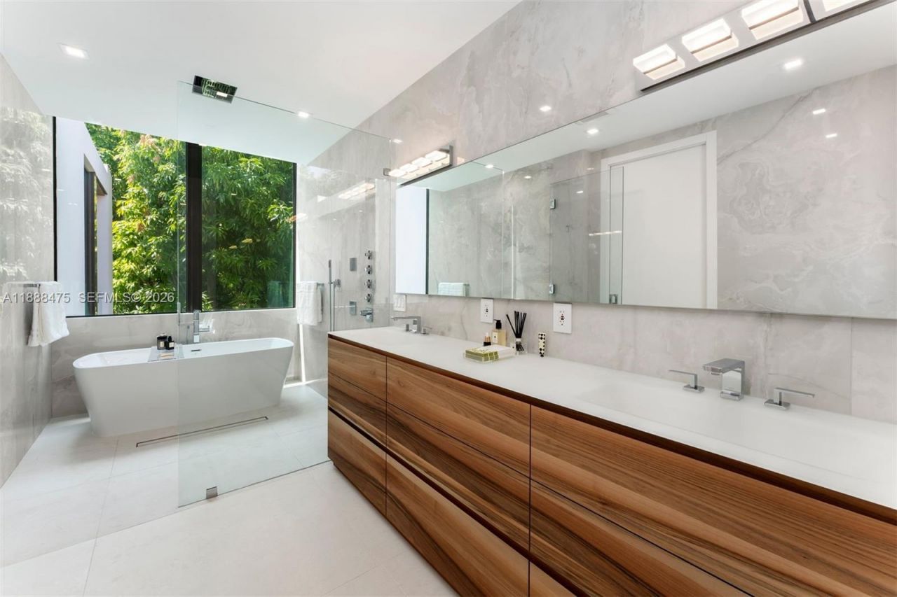 3114 Prairie Ave, Miami Beach, FL 33140 Photo