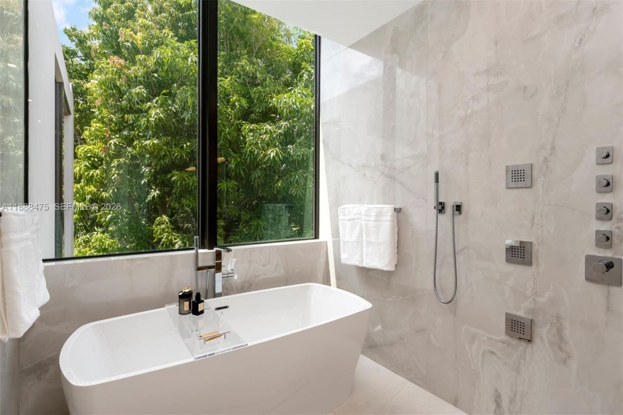 3114 Prairie Ave, Miami Beach, FL 33140 Photo