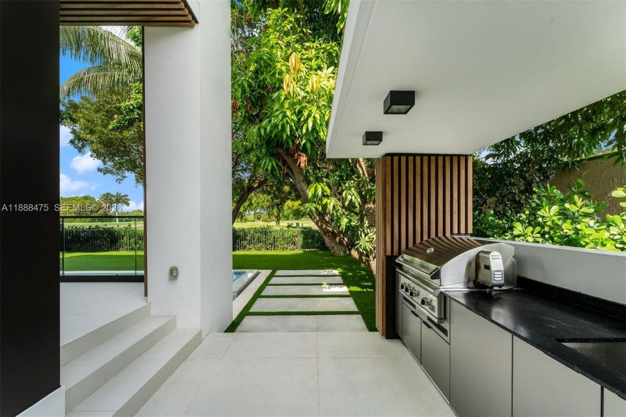 3114 Prairie Ave, Miami Beach, FL 33140 Photo