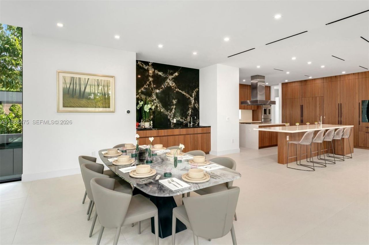 3114 Prairie Ave, Miami Beach, FL 33140 Photo
