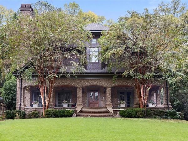 1640 Nottingham Way NE, Atlanta, GA 30309