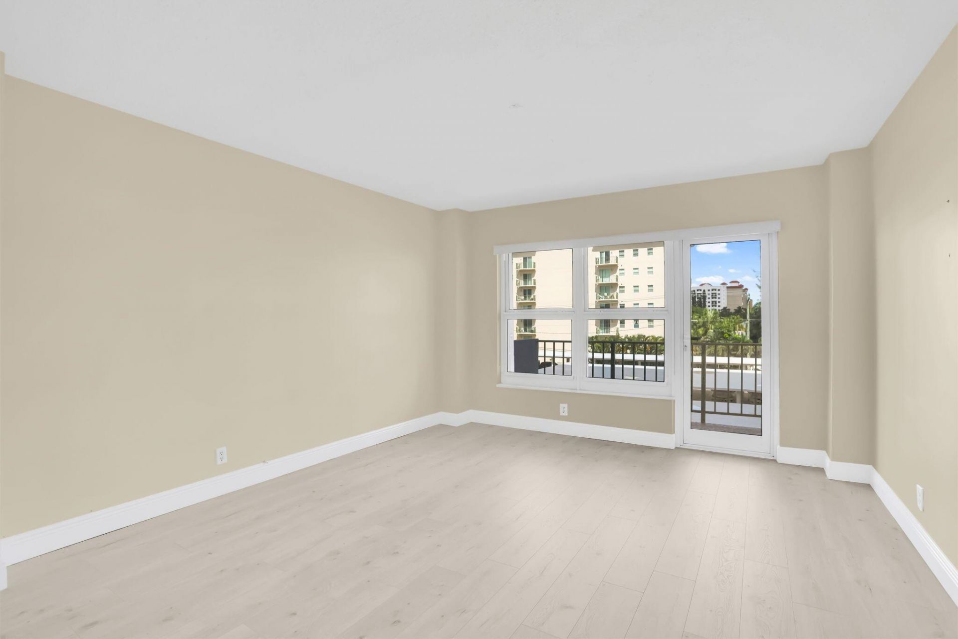 405 N Ocean Boulevard, Unit 329, Pompano Beach, FL 33062 Photo