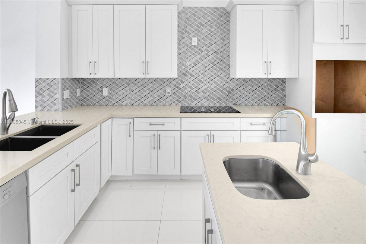 425 SW 129th Ave, Miami, FL 33184 Photo