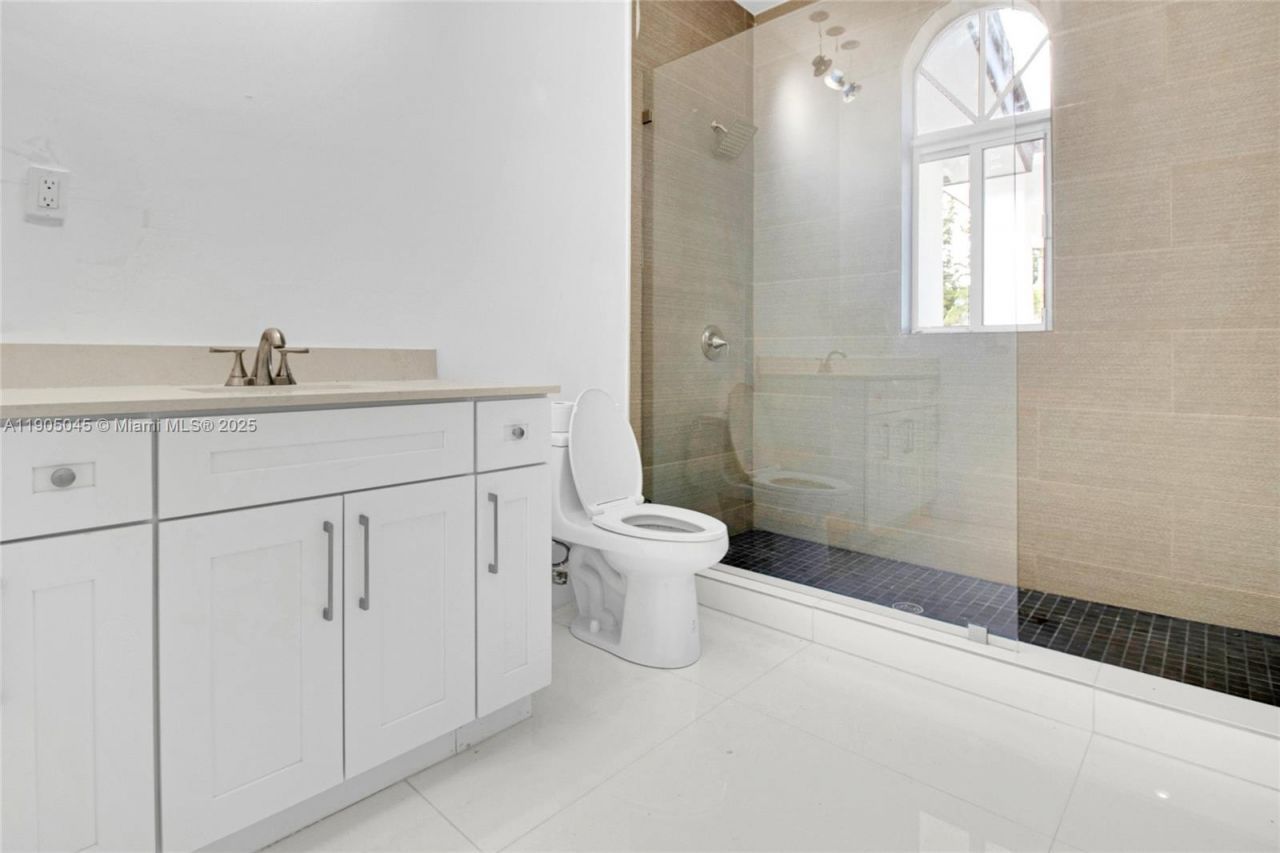 425 SW 129th Ave, Miami, FL 33184 Photo