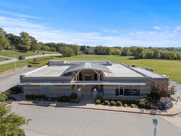 5201 Willow Creek Dr., Springdale, AR 72762