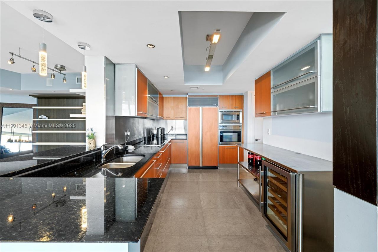 400 Alton Rd, Unit 3006, Miami Beach, FL 33139 Photo