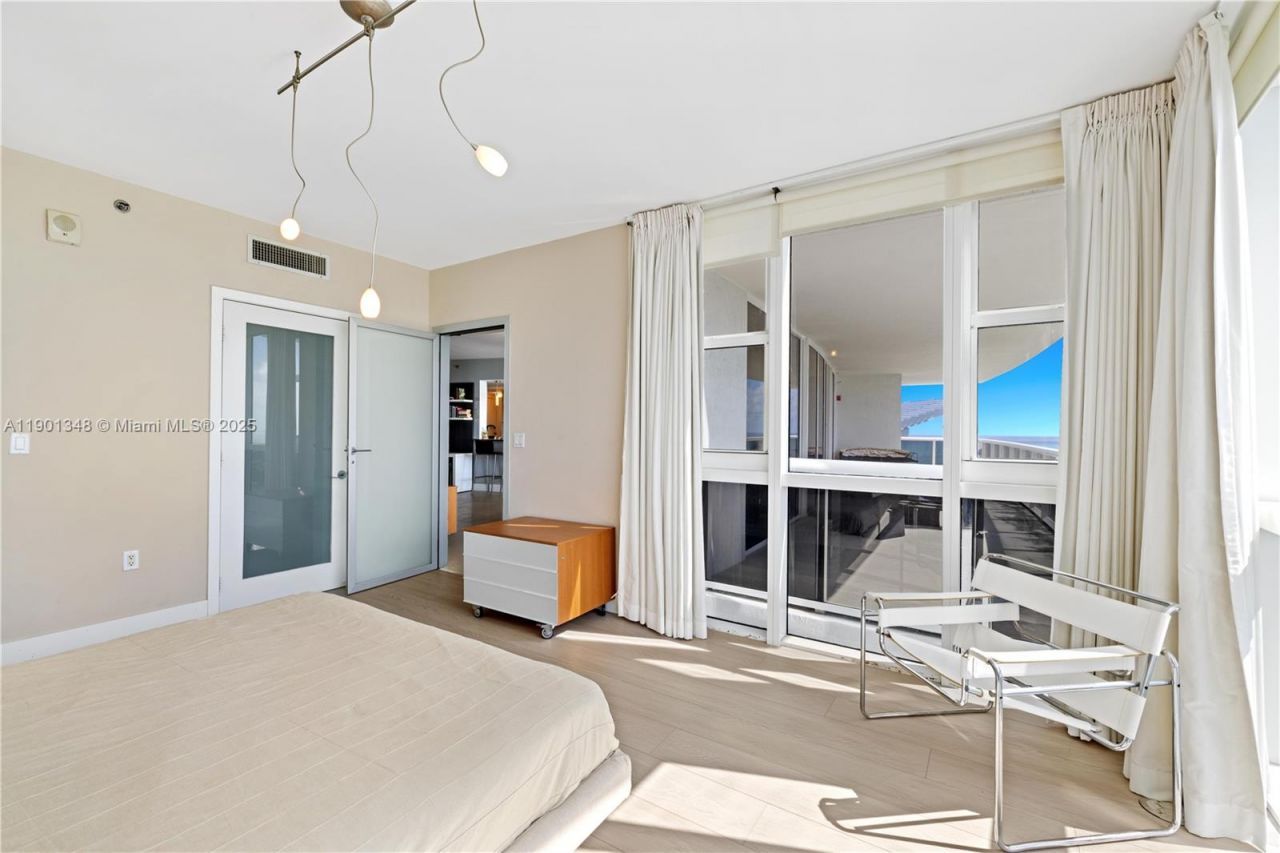 400 Alton Rd, Unit 3006, Miami Beach, FL 33139 Photo