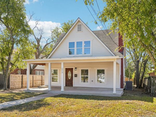 1513 Jefferson St, Kerrville, TX 78028