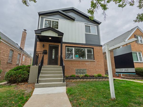 2252 Northgate Avenue, North Riverside, IL 60546