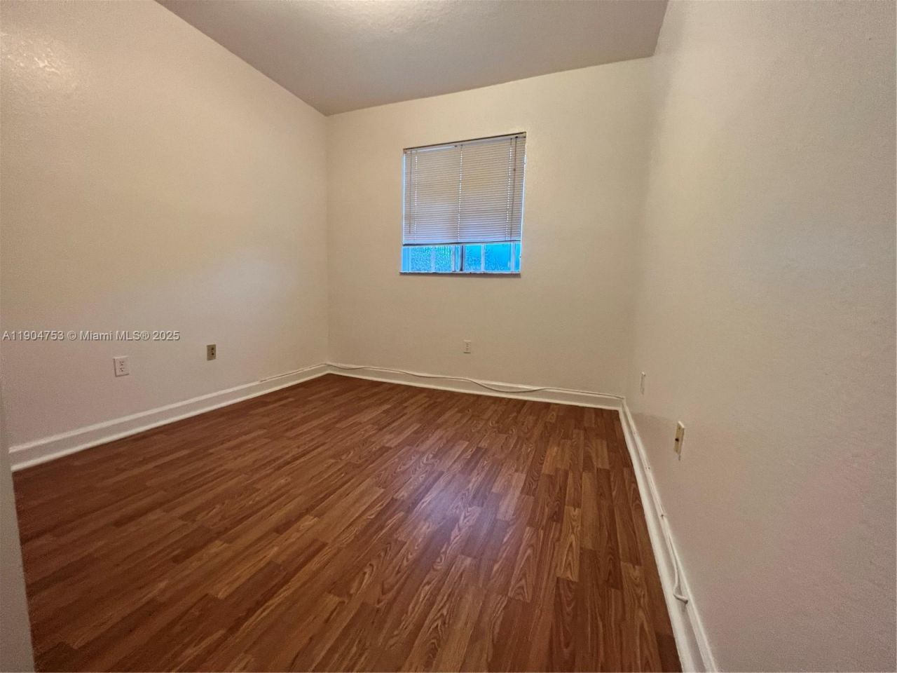 8564 SW 214th Way, Cutler Bay, FL 33189 Photo