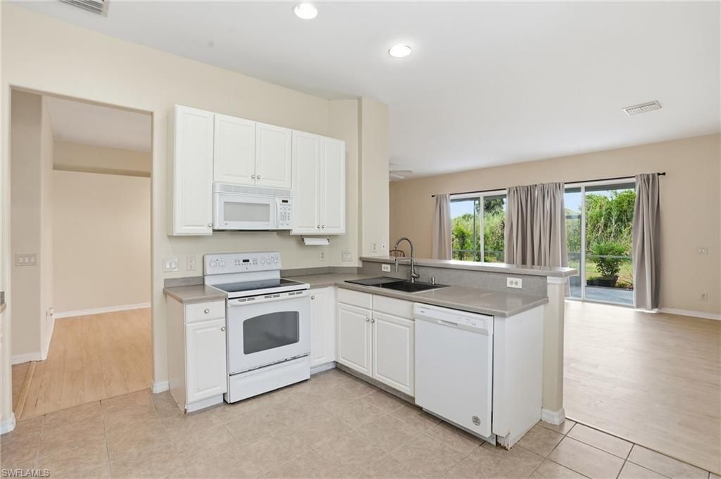 2318 Bainmar Dr, Lehigh Acres, FL 33973 Photo