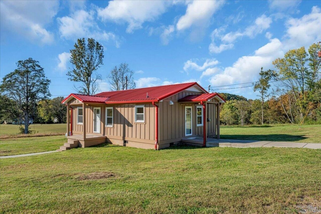 3591 Pearlie St, Williamsport, TN 38487 Main Photo