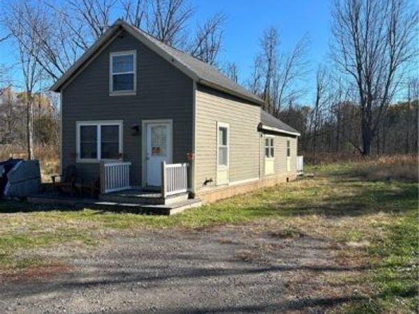 7596 298, Cicero, NY 13039