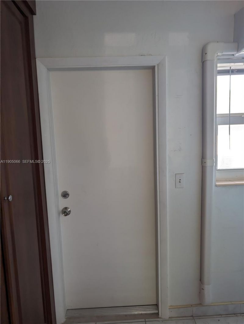 801 Atlantic Shores Blvd, Unit 107, Hallandale Beach, FL 33009 Photo