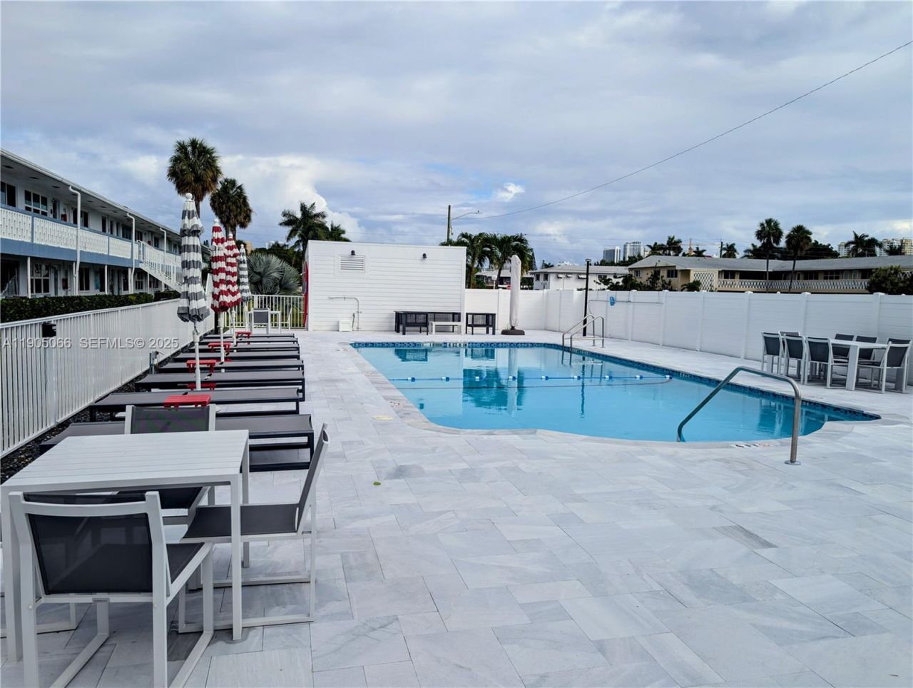 801 Atlantic Shores Blvd, Unit 107, Hallandale Beach, FL 33009 Photo