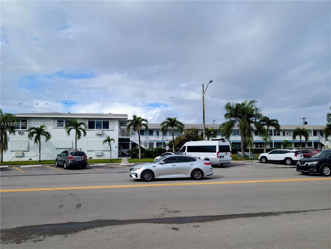 801 Atlantic Shores Blvd, Unit 107, Hallandale Beach, FL 33009 Photo