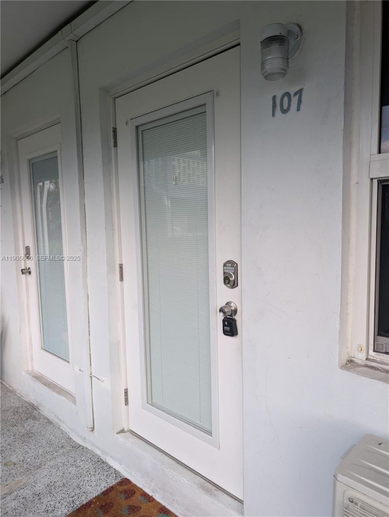 801 Atlantic Shores Blvd, Unit 107, Hallandale Beach, FL 33009 Photo