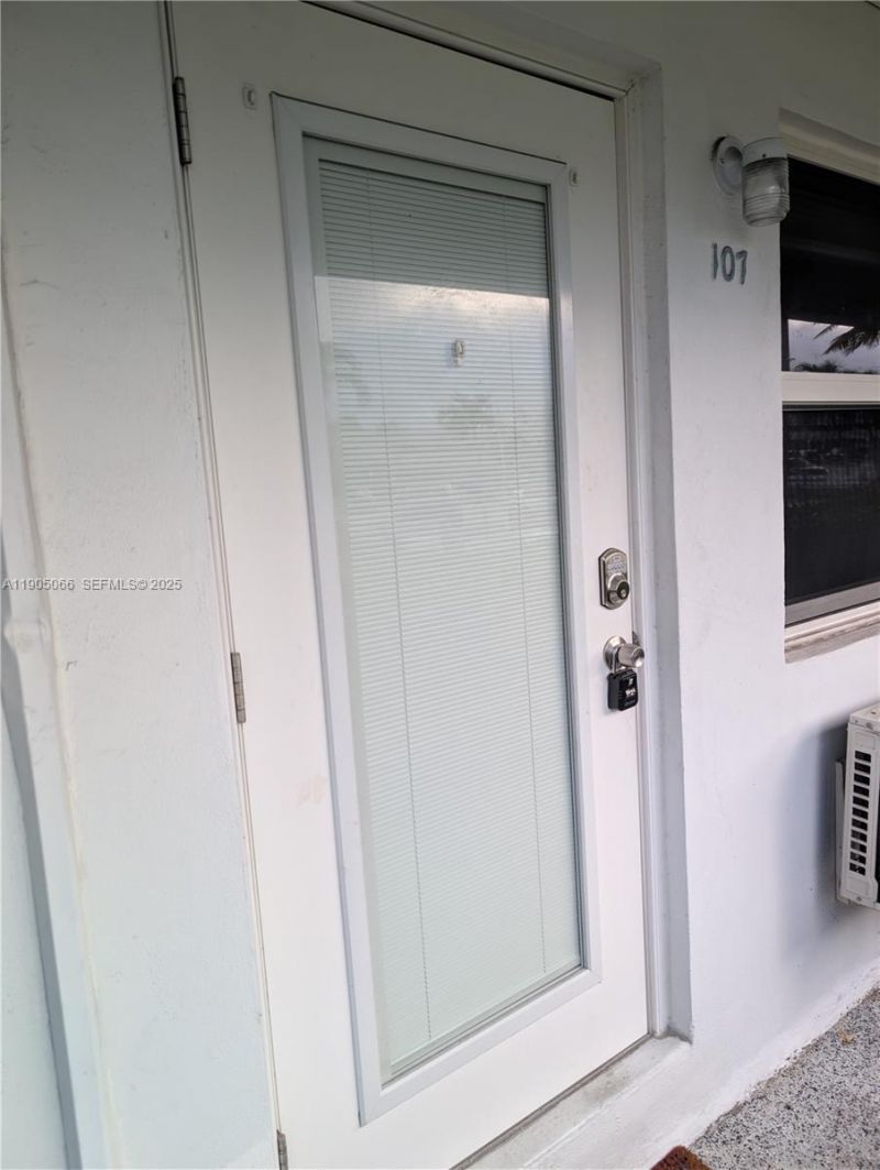 801 Atlantic Shores Blvd, Unit 107, Hallandale Beach, FL 33009 Photo