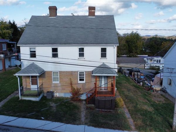 30 Lincoln St, Cokeburg, PA 15324