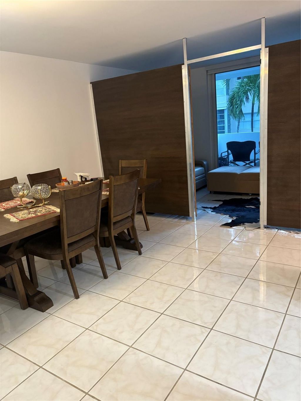 3113 S Ocean Drive, Unit 209, Hallandale Beach, FL 33009 Photo