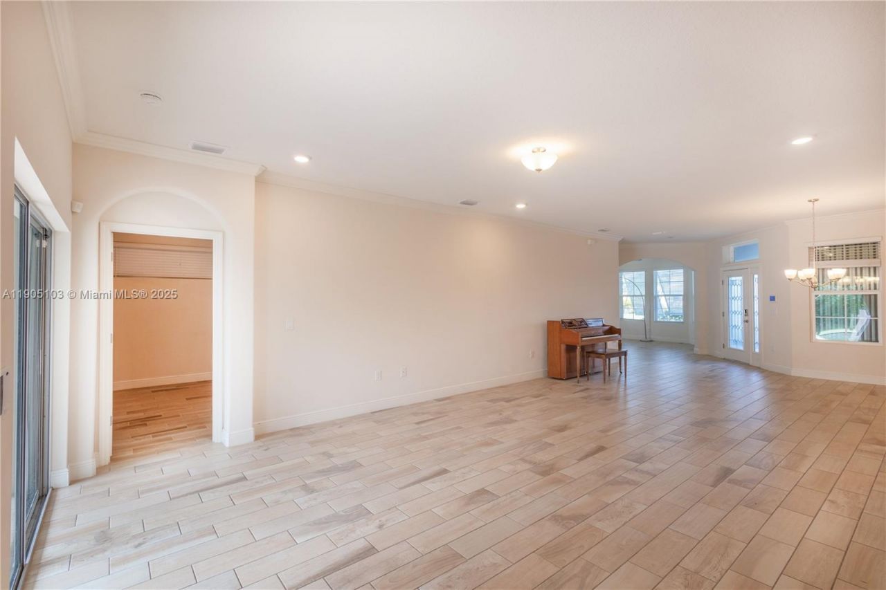 2547 Saint Lucia Cir, Vero Beach, FL 32967 Photo