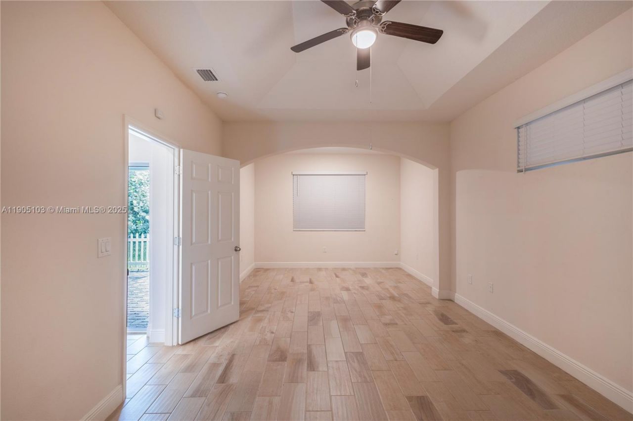 2547 Saint Lucia Cir, Vero Beach, FL 32967 Photo