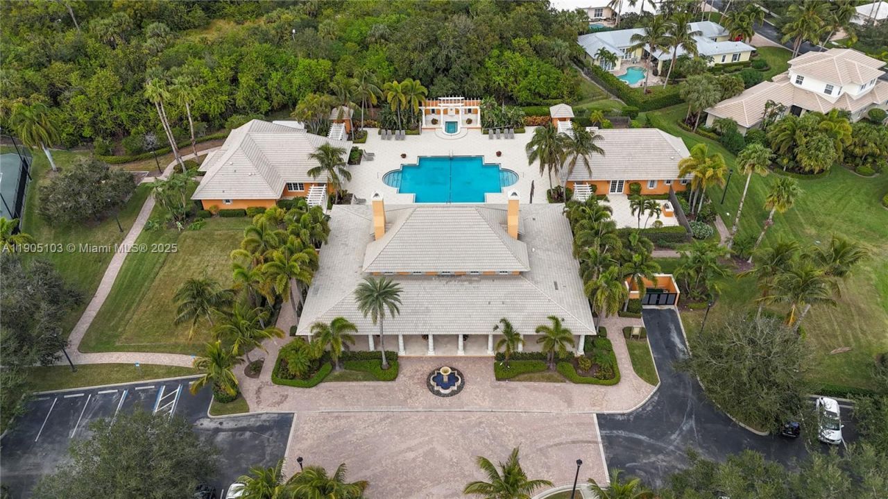 2547 Saint Lucia Cir, Vero Beach, FL 32967 Photo