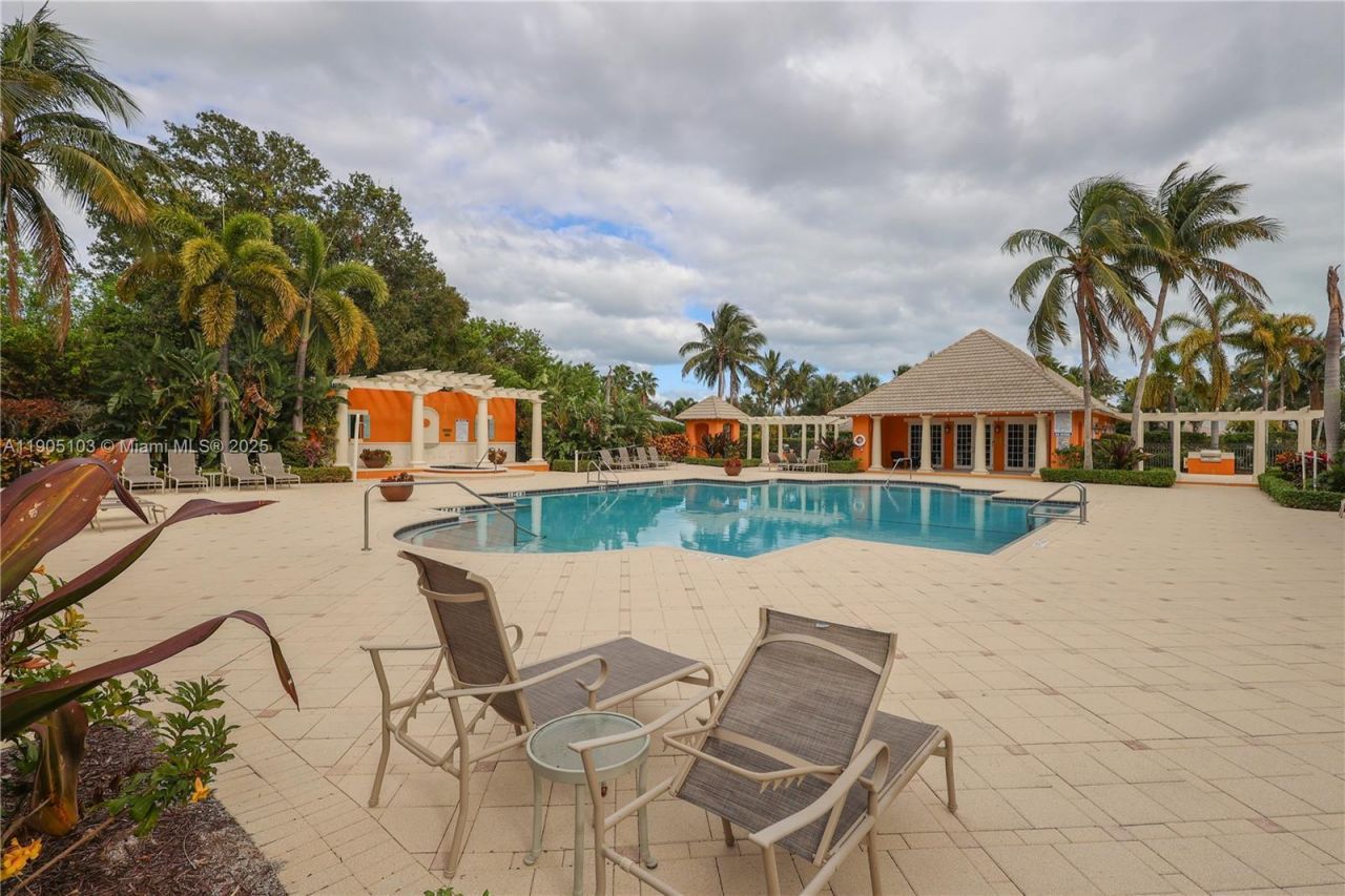 2547 Saint Lucia Cir, Vero Beach, FL 32967 Photo