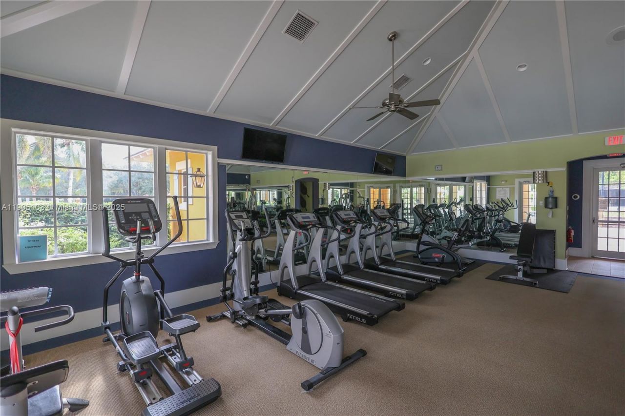 2547 Saint Lucia Cir, Vero Beach, FL 32967 Photo