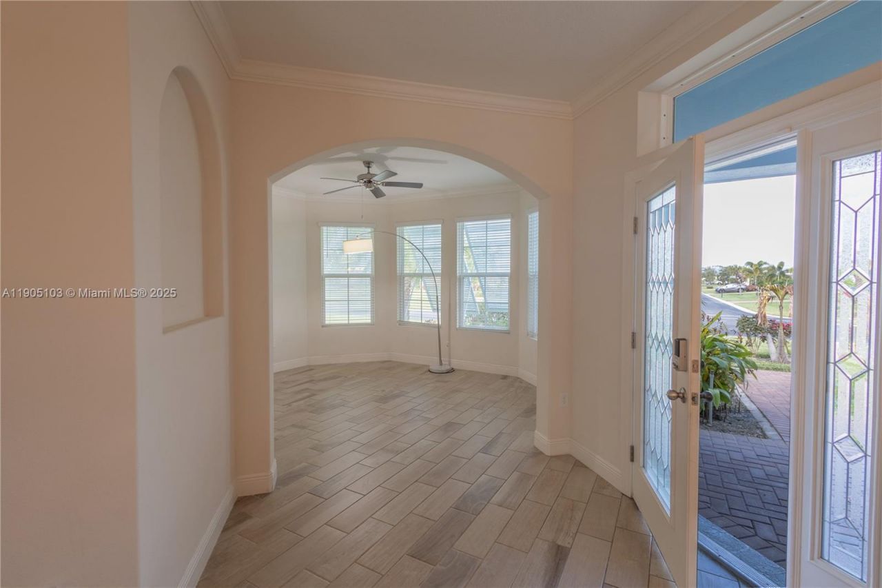 2547 Saint Lucia Cir, Vero Beach, FL 32967 Photo