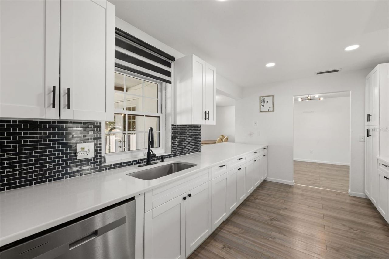 3790 60th Street N, Saint Petersburg, FL 33710 Photo