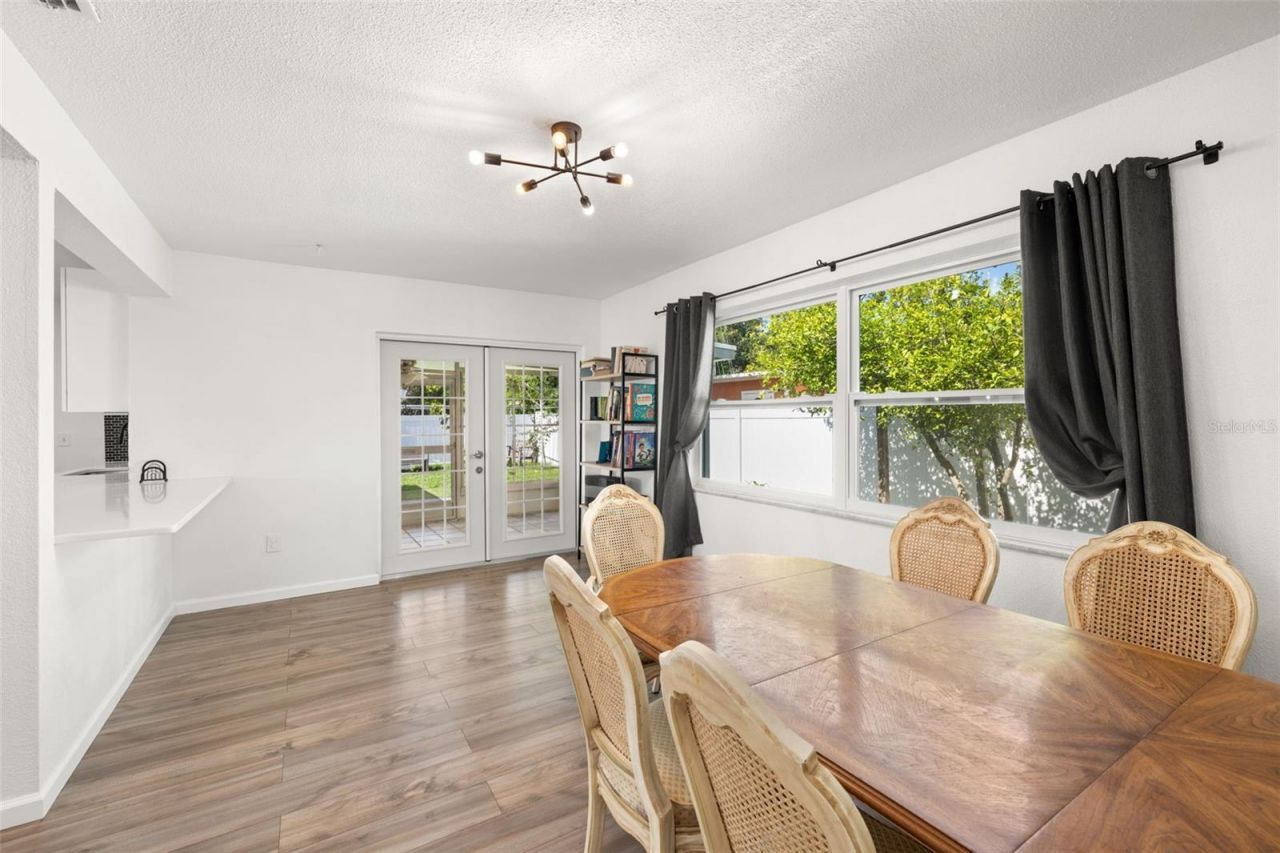 3790 60th Street N, Saint Petersburg, FL 33710 Photo