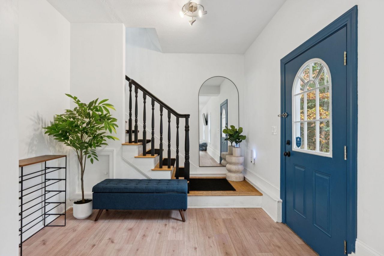 214 Thompson Road, Arundel, ME 04046 Main Photo