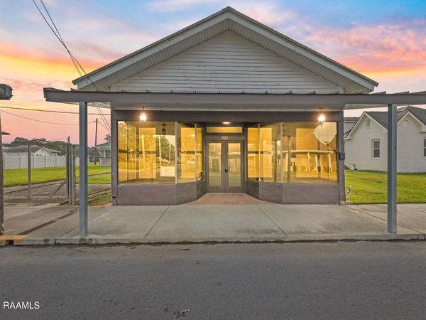 321 S Main Street , St. Martinville, LA 70582