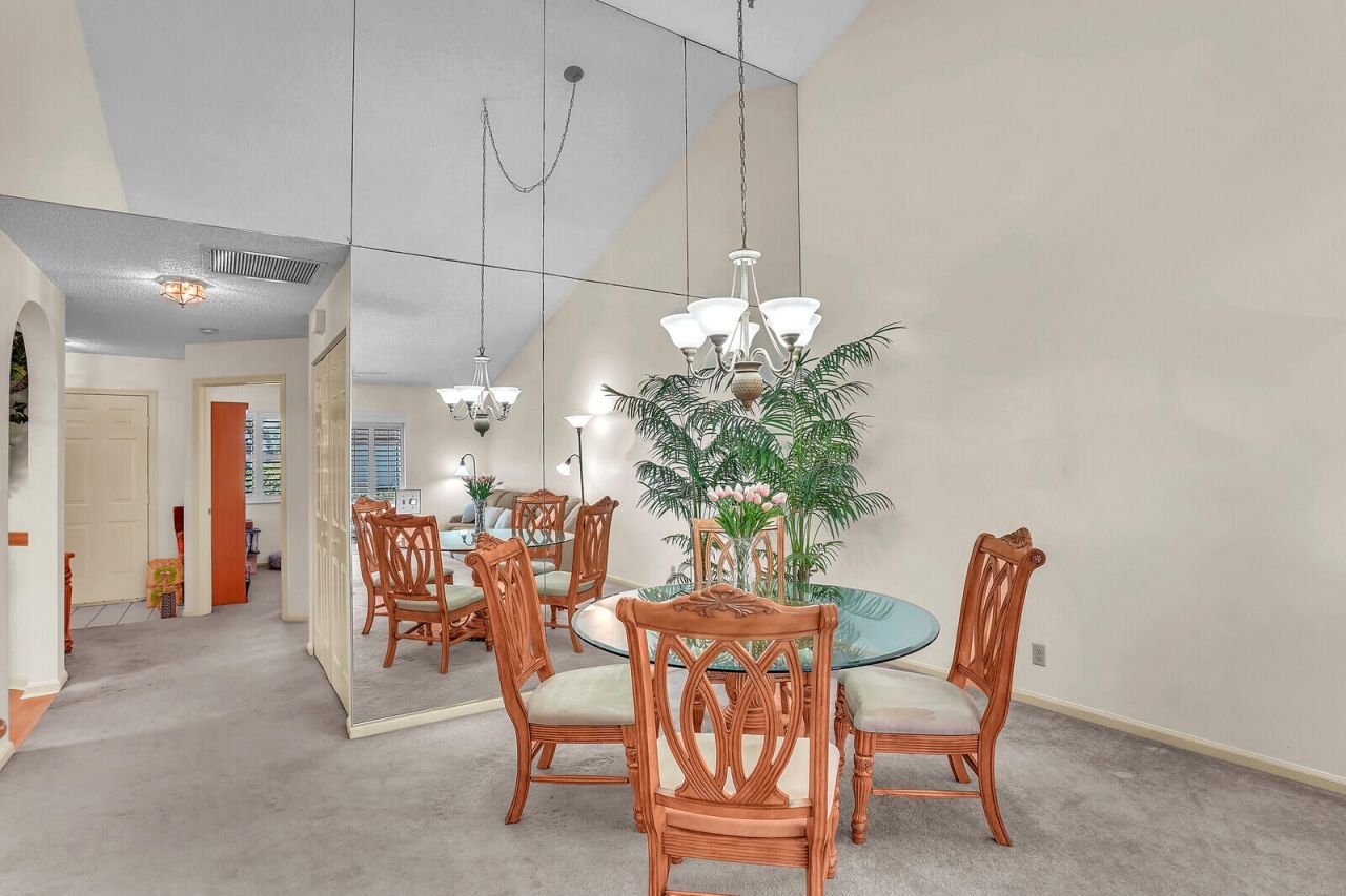 117 Sunshine Boulevard, Royal Palm Beach, FL 33411 Photo