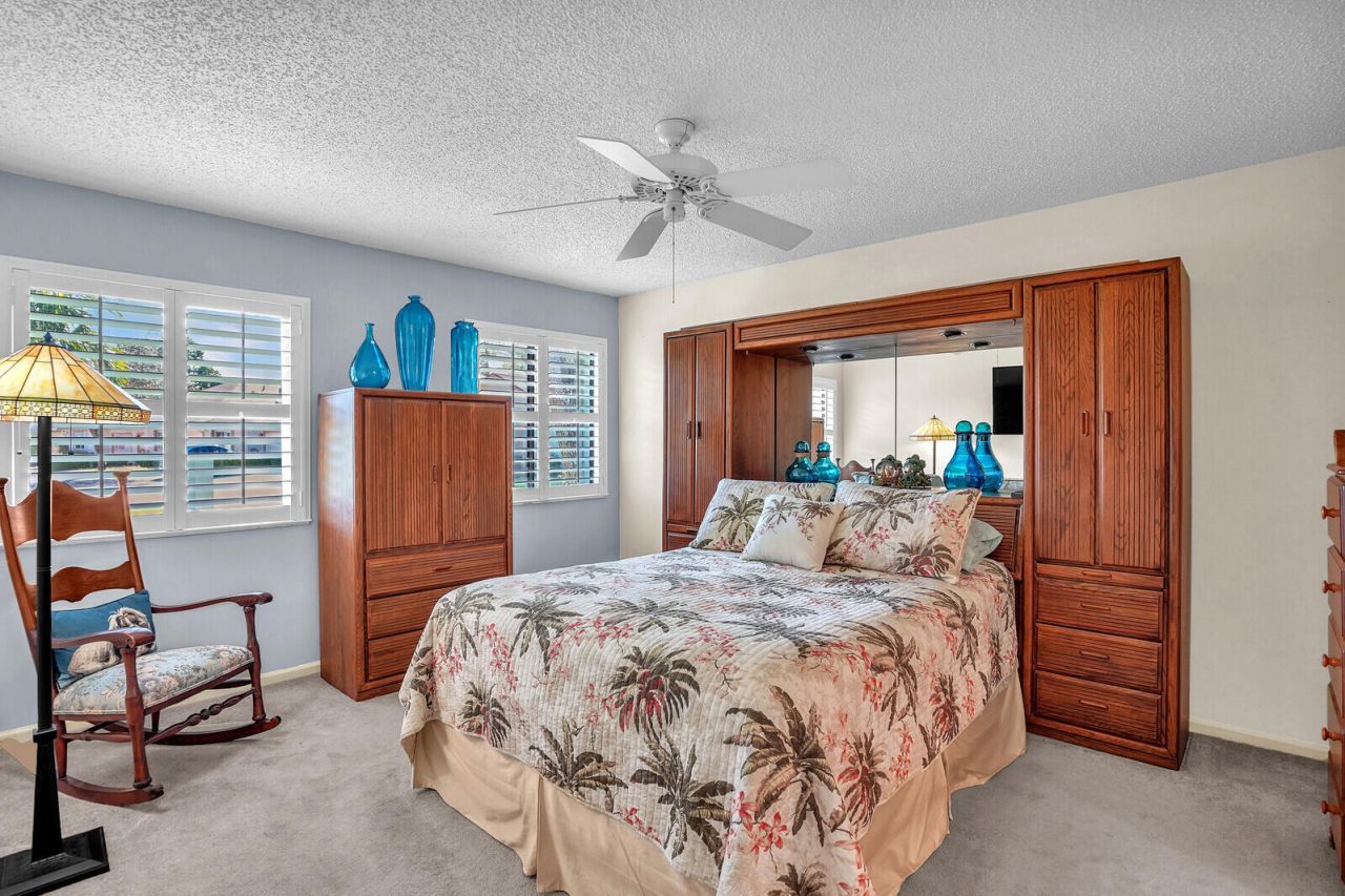 117 Sunshine Boulevard, Royal Palm Beach, FL 33411 Photo