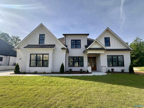 107 Mill Springs Lane, Huntsville, AL 35811