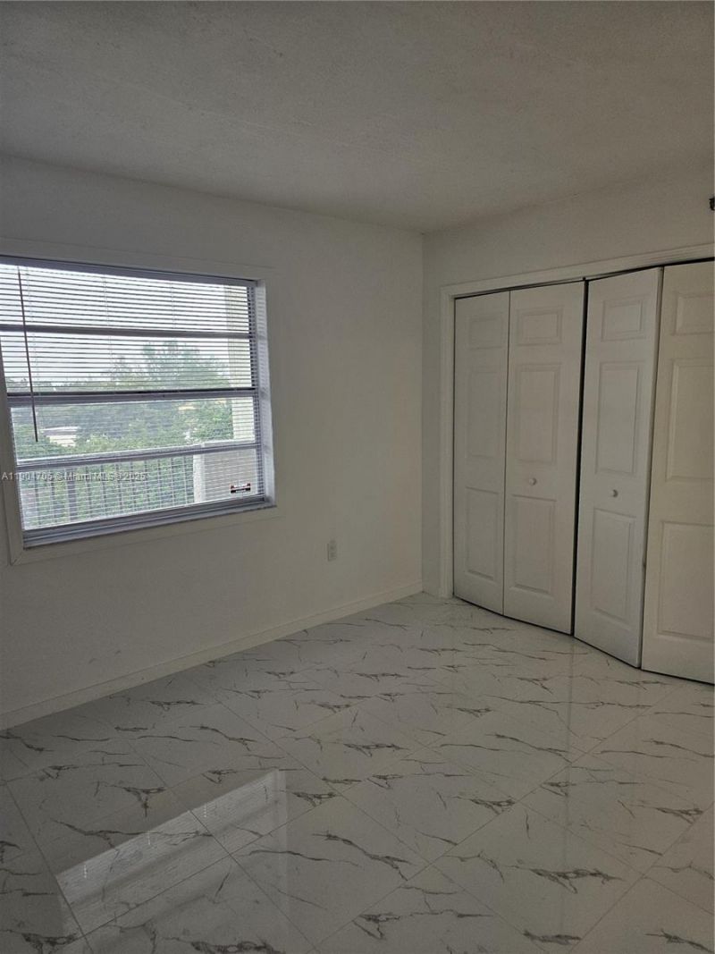 3910 Inverrary Blvd, Unit 703-B, Lauderhill, FL 33319 Photo