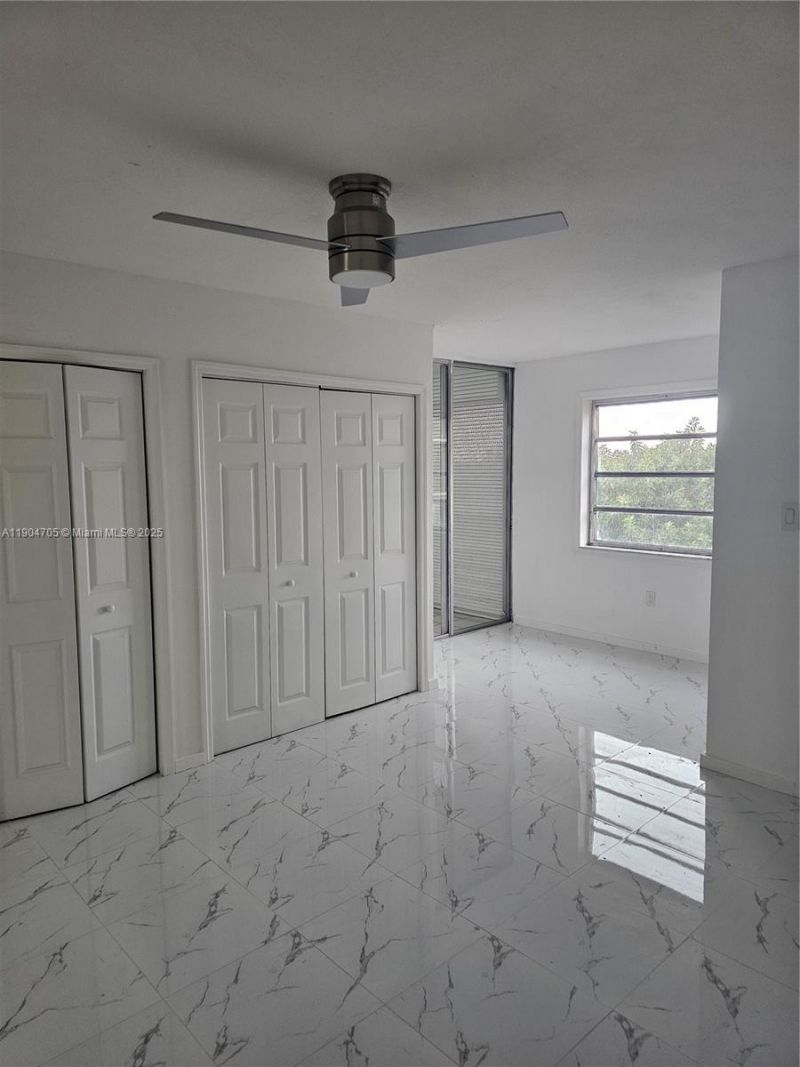 3910 Inverrary Blvd, Unit 703-B, Lauderhill, FL 33319 Photo