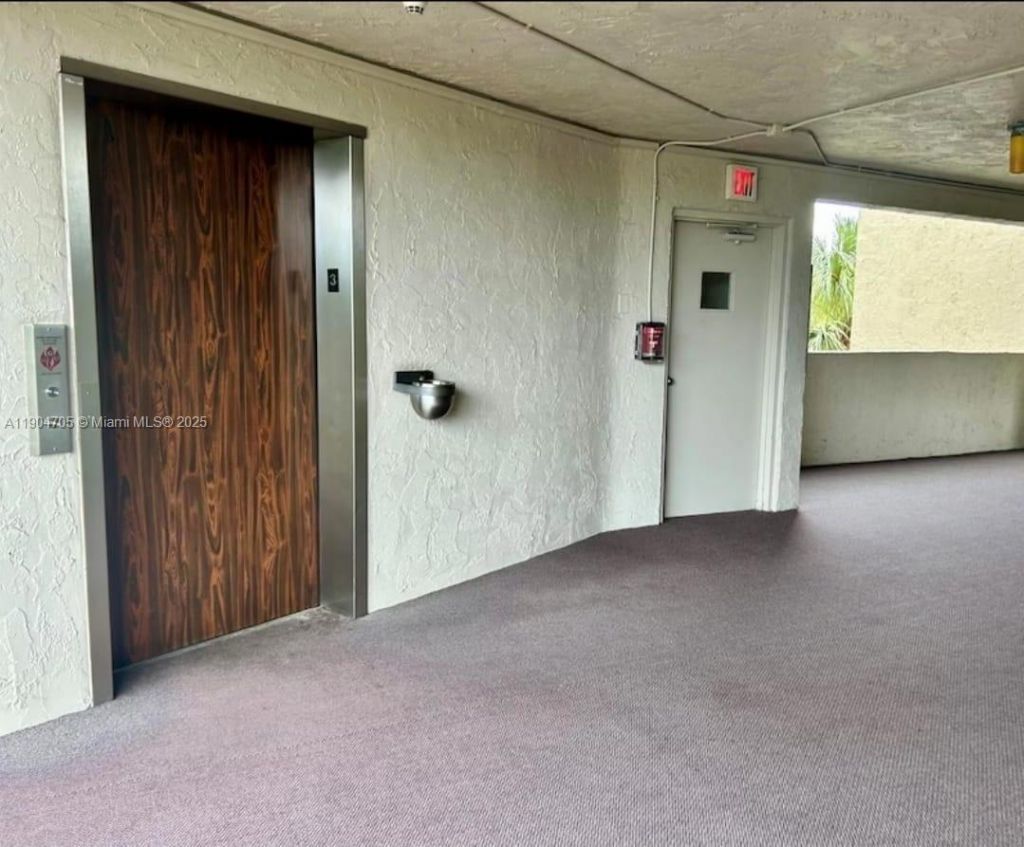 3910 Inverrary Blvd, Unit 703-B, Lauderhill, FL 33319 Photo