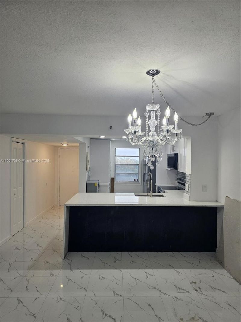 3910 Inverrary Blvd, Unit 703-B, Lauderhill, FL 33319 Photo