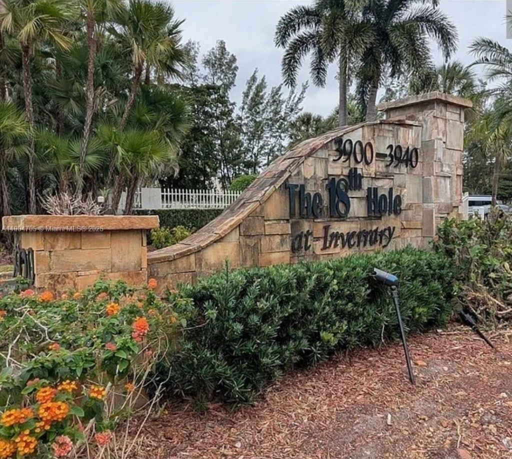 3910 Inverrary Blvd, Unit 703-B, Lauderhill, FL 33319 Photo